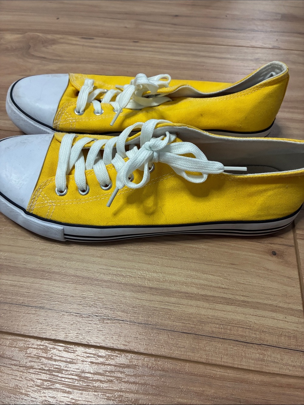 Yellow Low-Top Canvas Lace-Up Sneakers